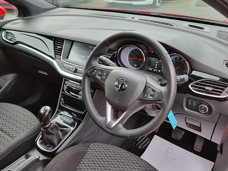 Vauxhall Astra i Turbo SRi - U7357