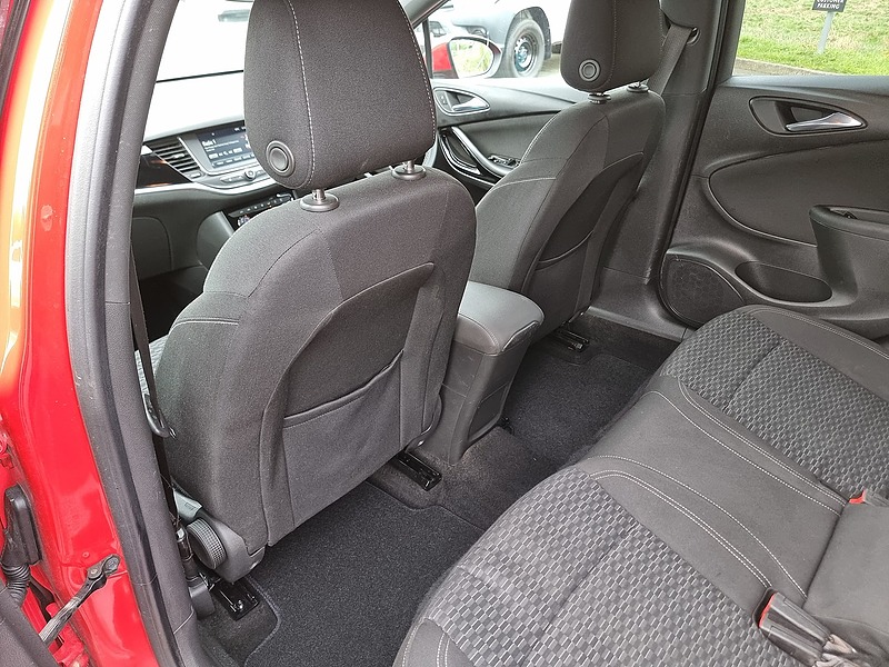 Vauxhall Astra i Turbo SRi - U7357