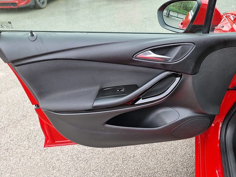 Vauxhall Astra i Turbo SRi - U7357