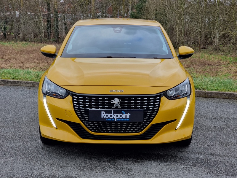 Peugeot 208 PureTech Active - U7368