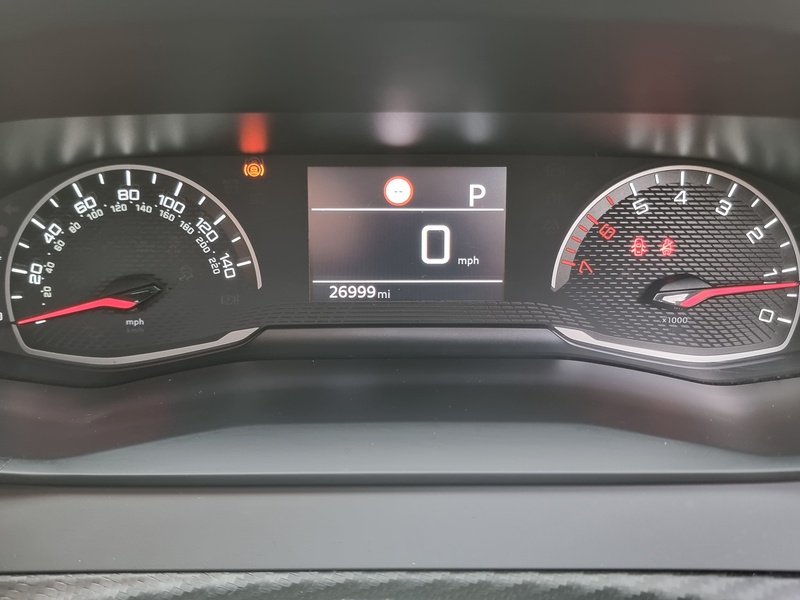 Peugeot 208 PureTech Active - U7368