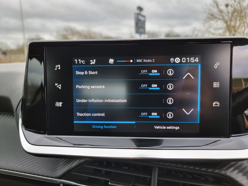 Peugeot 208 PureTech Active - U7368