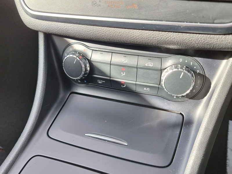 Mercedes-Benz GLA Class GLA220 CDI AMG Line - U7372