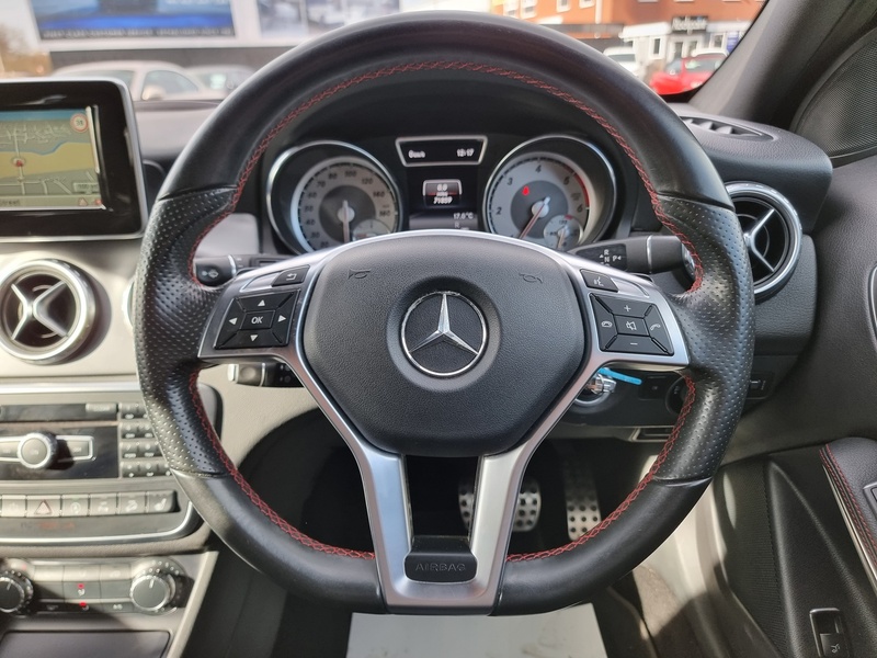 Mercedes-Benz GLA Class GLA220 CDI AMG Line - U7372