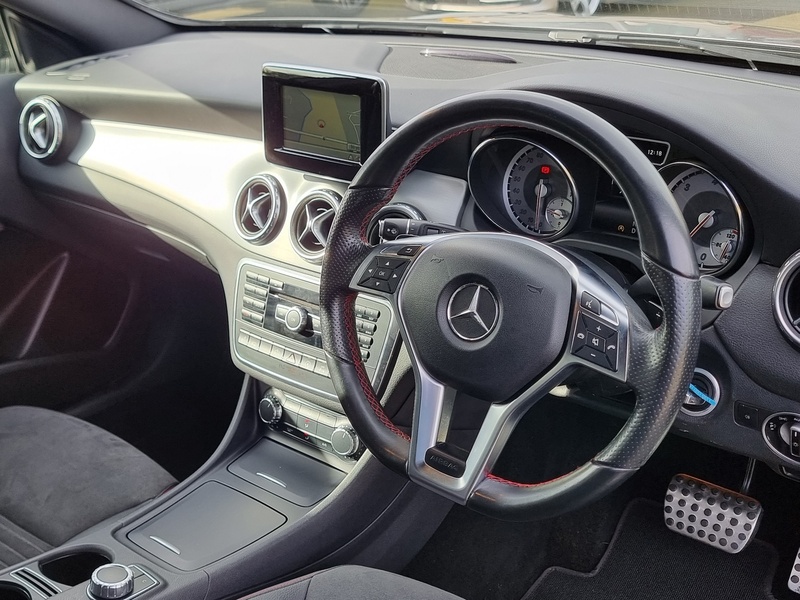 Mercedes-Benz GLA Class GLA220 CDI AMG Line - U7372