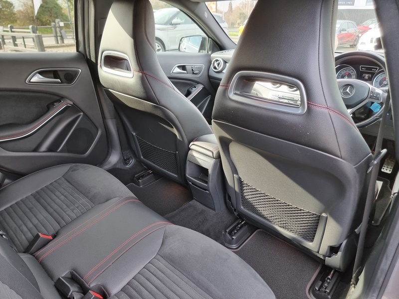 Mercedes-Benz GLA Class GLA220 CDI AMG Line - U7372