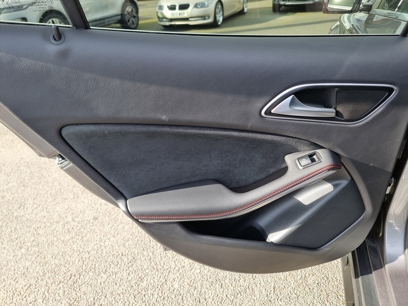 Mercedes-Benz GLA Class GLA220 CDI AMG Line - U7372