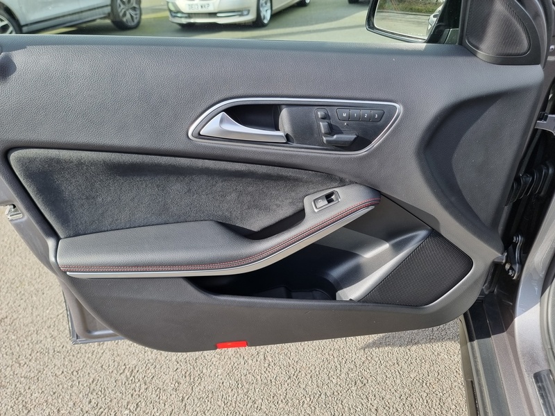 Mercedes-Benz GLA Class GLA220 CDI AMG Line - U7372