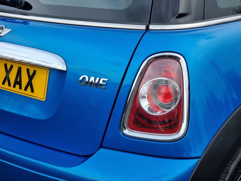 MINI Hatch One Pimlico - U7379