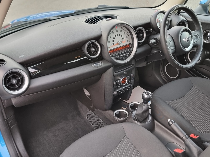 MINI Hatch One Pimlico - U7379
