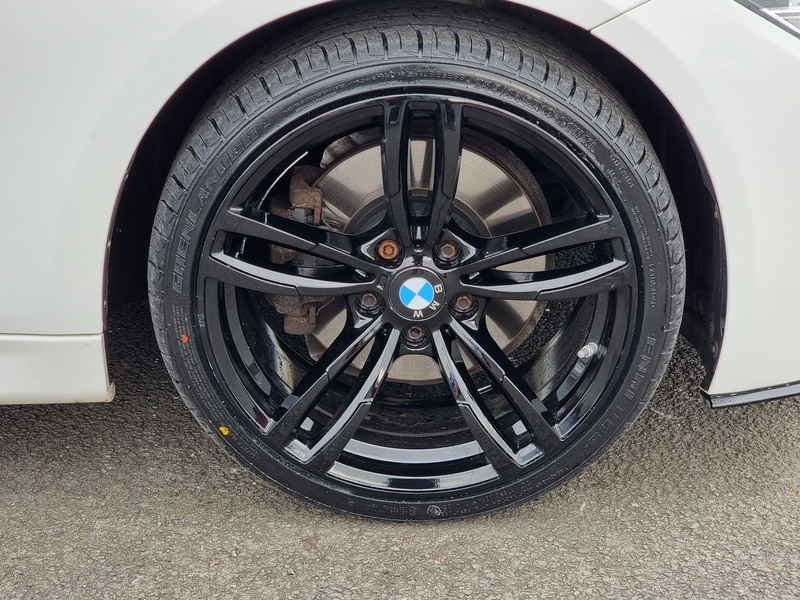 BMW 3 Series 330d M Sport - U7384