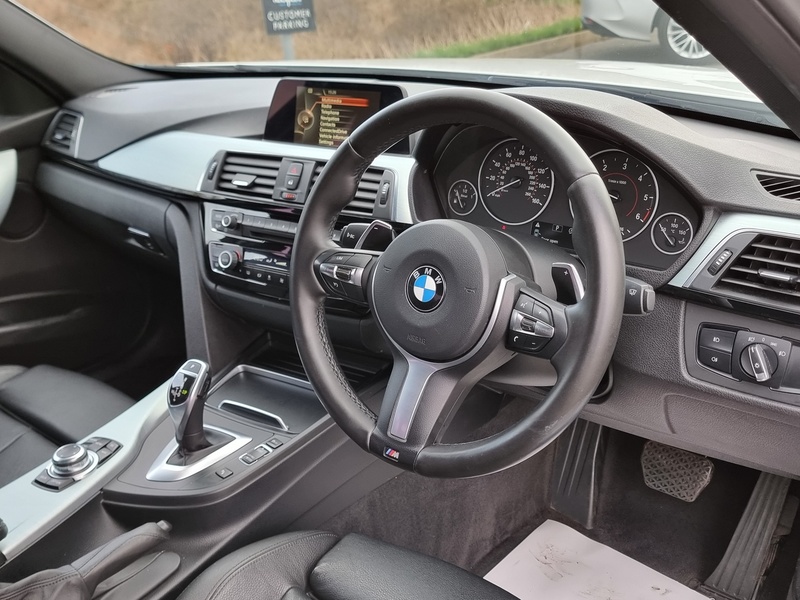 BMW 3 Series 330d M Sport - U7384