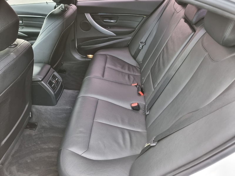 BMW 3 Series 330d M Sport - U7384