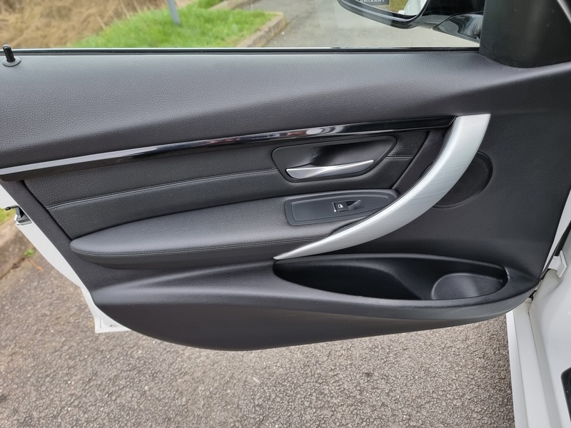 BMW 3 Series 330d M Sport - U7384