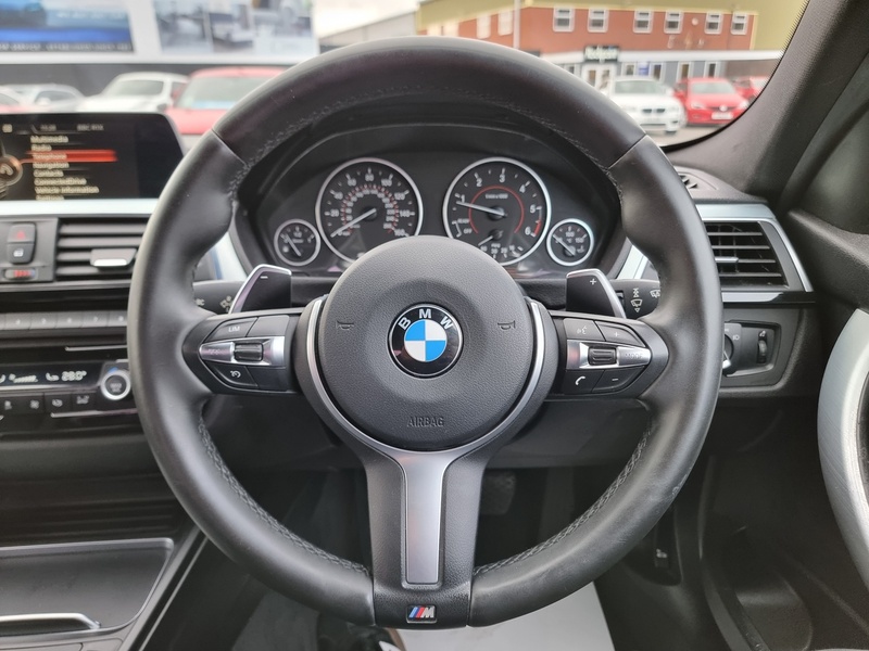 BMW 3 Series 330d M Sport - U7384