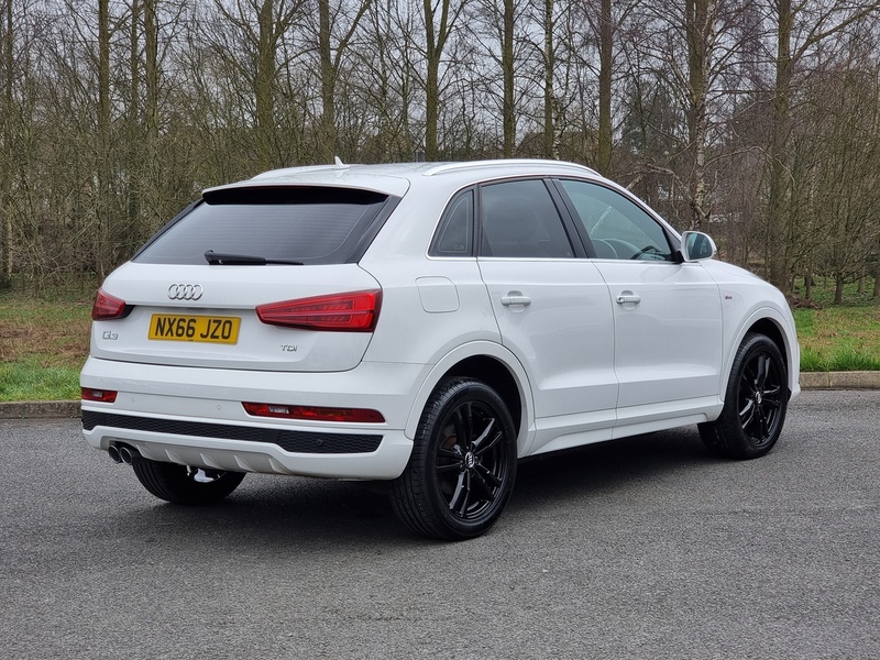 Audi Q3 TDI S line - U7388