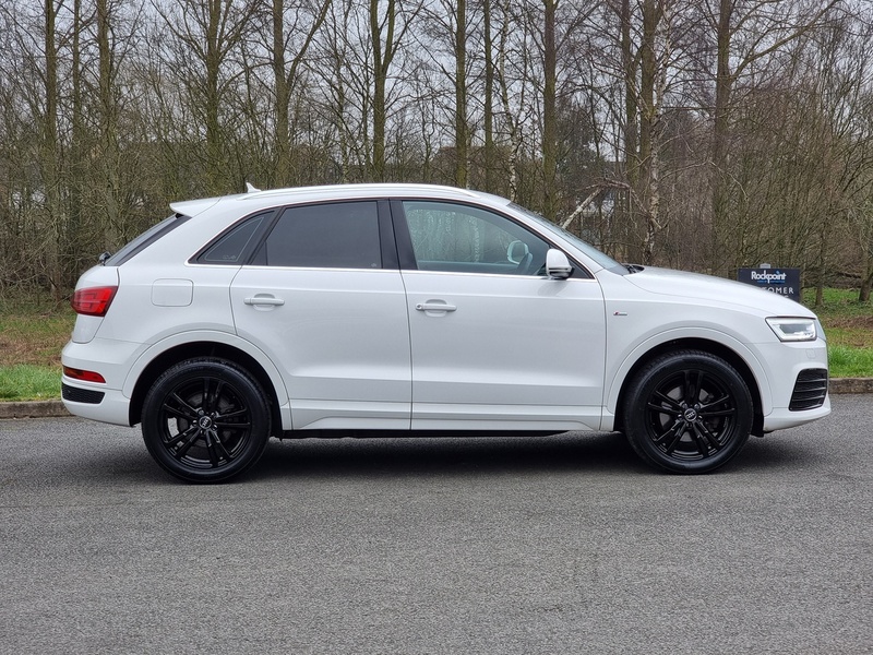 Audi Q3 TDI S line - U7388