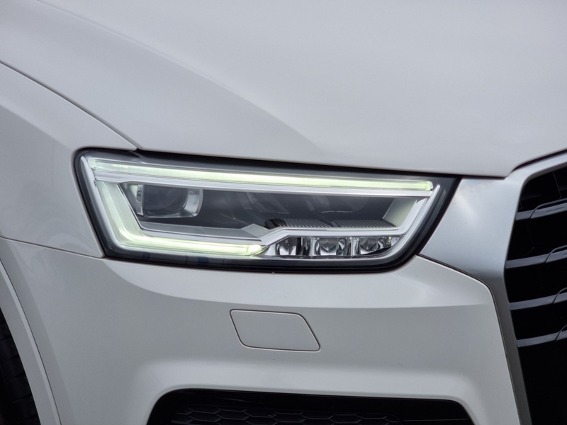 Audi Q3 TDI S line - U7388