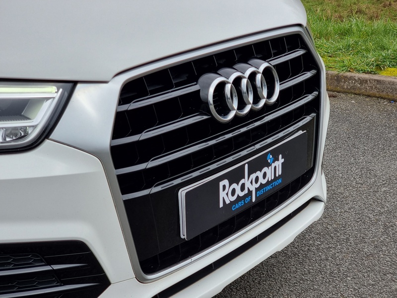 Audi Q3 TDI S line - U7388