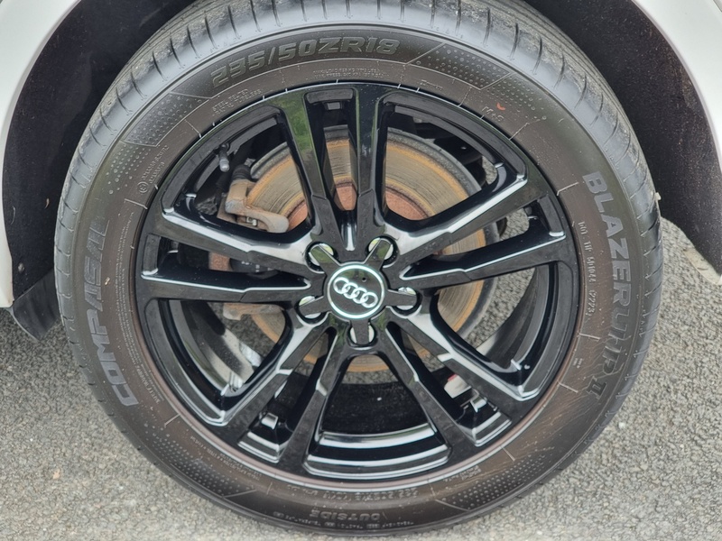 Audi Q3 TDI S line - U7388