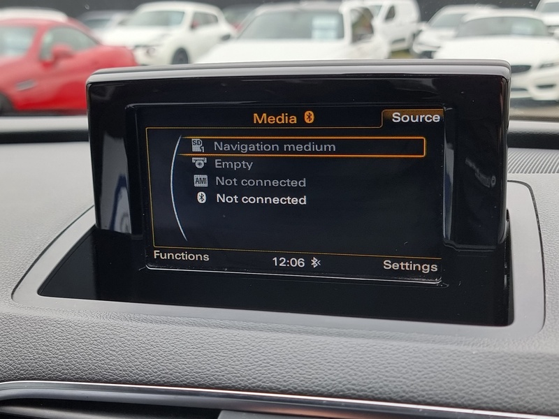 Audi Q3 TDI S line - U7388