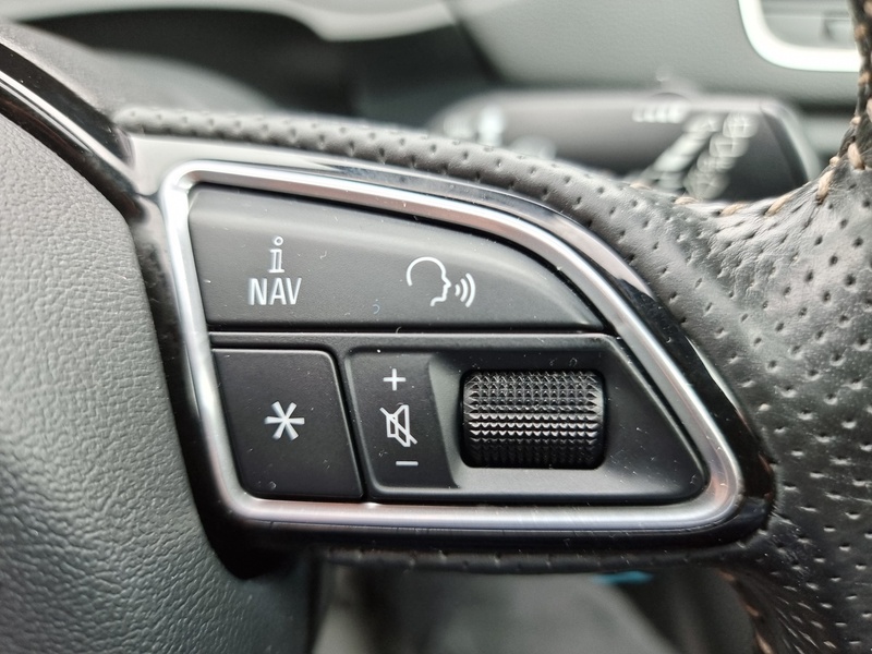 Audi Q3 TDI S line - U7388