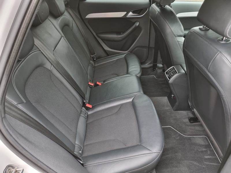 Audi Q3 TDI S line - U7388