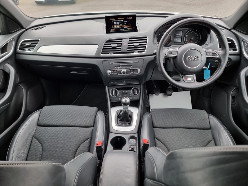 Audi Q3 TDI S line - U7388