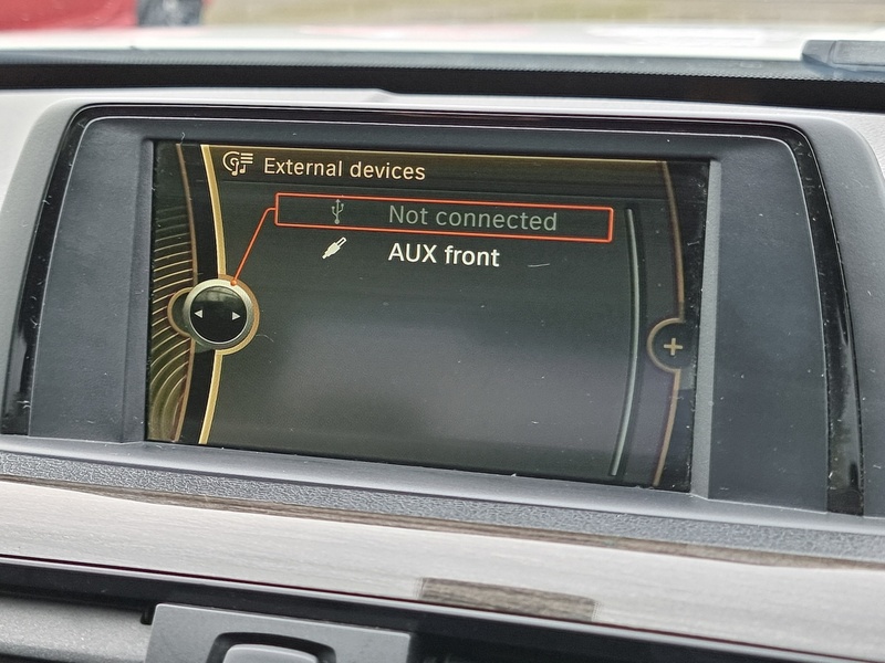 BMW 3 Series 320d Luxury - U7389