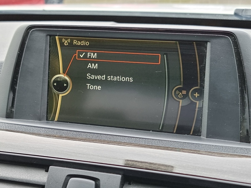 BMW 3 Series 320d Luxury - U7389