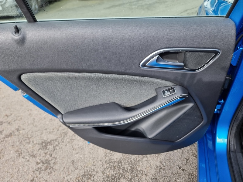Mercedes-Benz A Class A180 CDI ECO SE - U7390