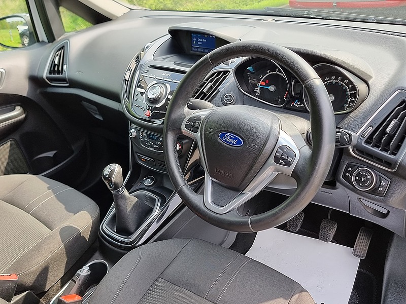 Ford B-Max T EcoBoost Titanium - U7393