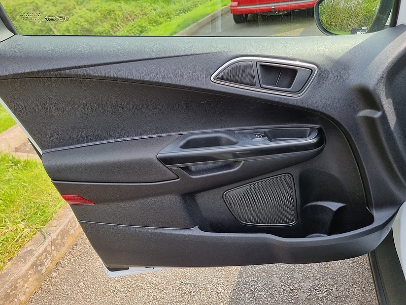 Ford B-Max T EcoBoost Titanium - U7393