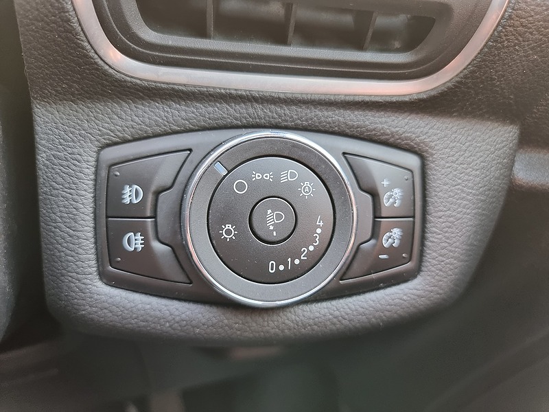 Ford B-Max T EcoBoost Titanium - U7393