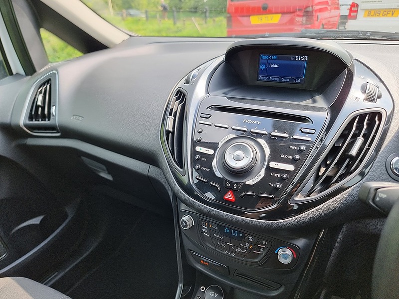 Ford B-Max T EcoBoost Titanium - U7393