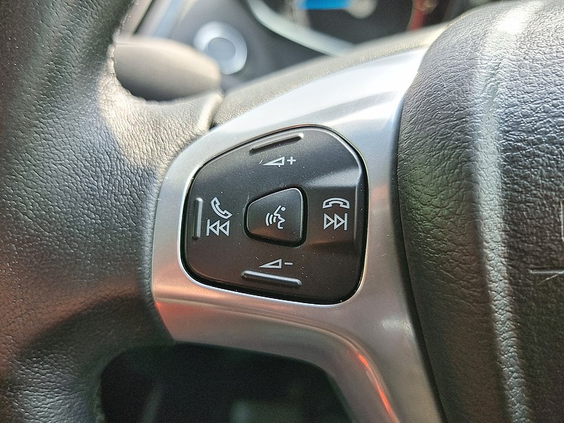 Ford B-Max T EcoBoost Titanium - U7393