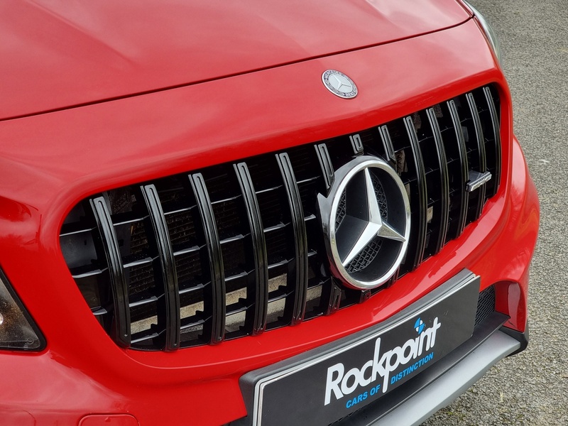 Mercedes-Benz GLA Class GLA200d AMG Line - U7402