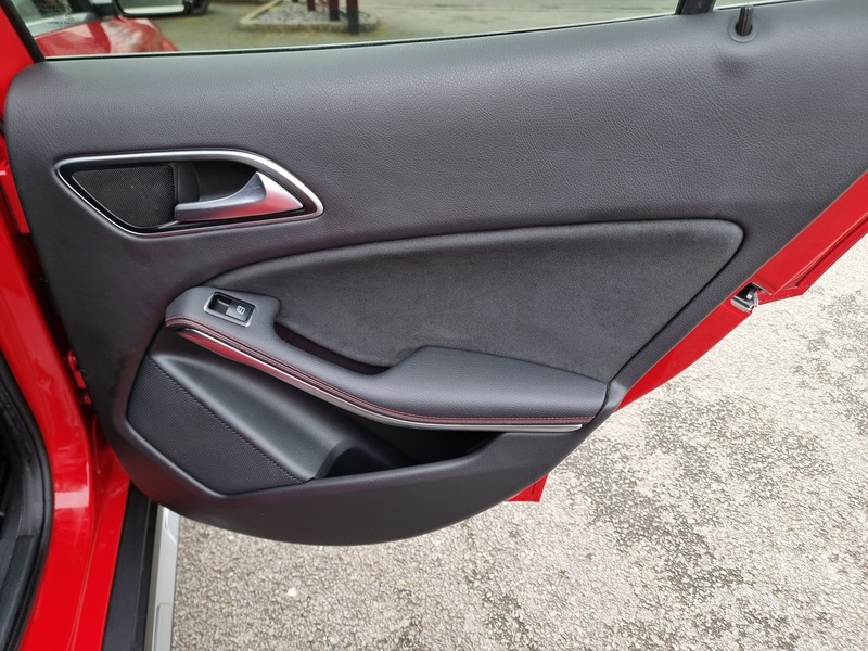 Mercedes-Benz GLA Class GLA200d AMG Line - U7402