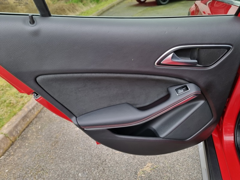 Mercedes-Benz GLA Class GLA200d AMG Line - U7402