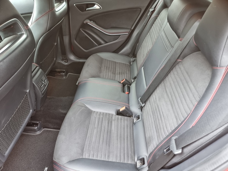 Mercedes-Benz GLA Class GLA200d AMG Line - U7402