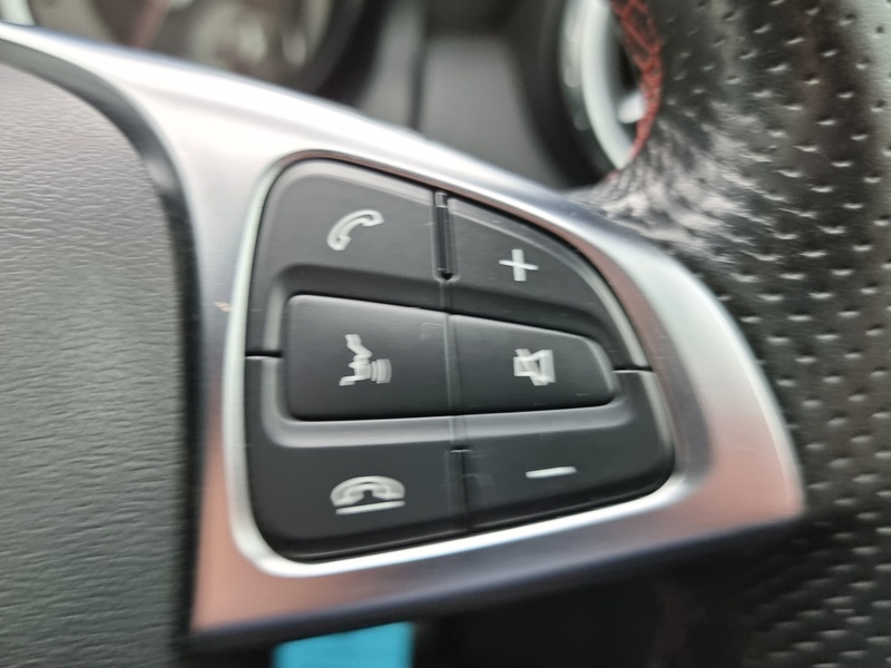 Mercedes-Benz GLA Class GLA200d AMG Line - U7402