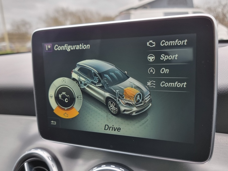 Mercedes-Benz GLA Class GLA200d AMG Line - U7402