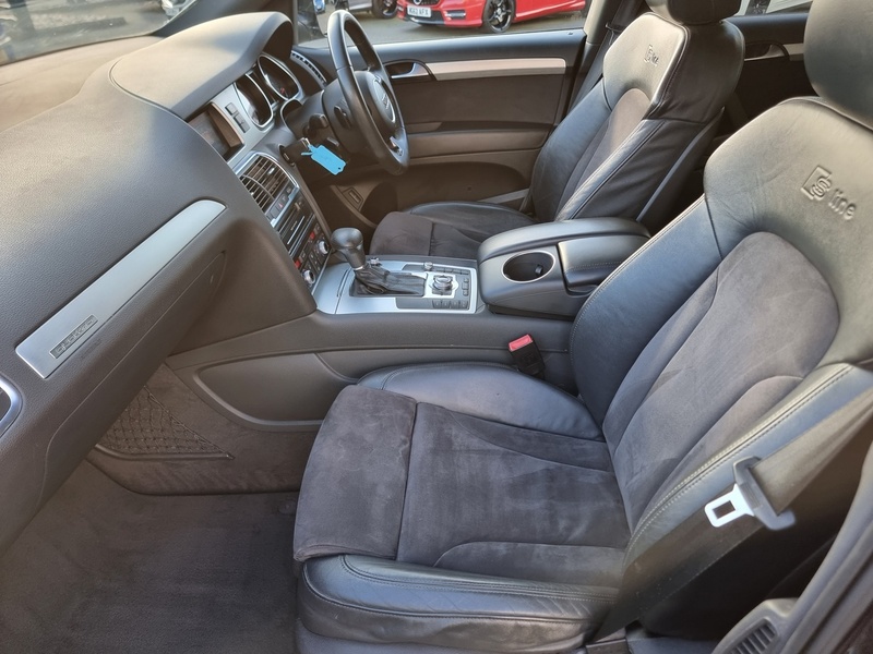 Audi Q7 TDIcd V6 S line - U7404