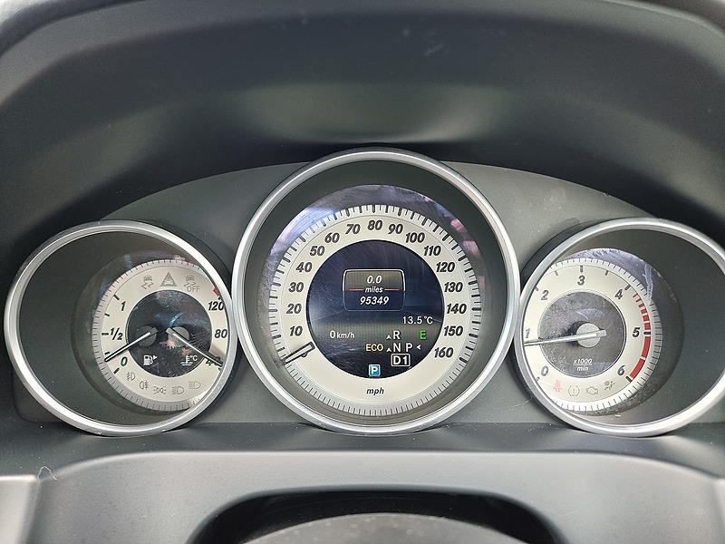 Mercedes-Benz E Class E220d BlueTEC SE - U7407
