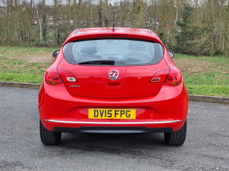 Vauxhall Astra i Design - U7409