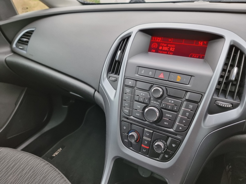 Vauxhall Astra i Design - U7409