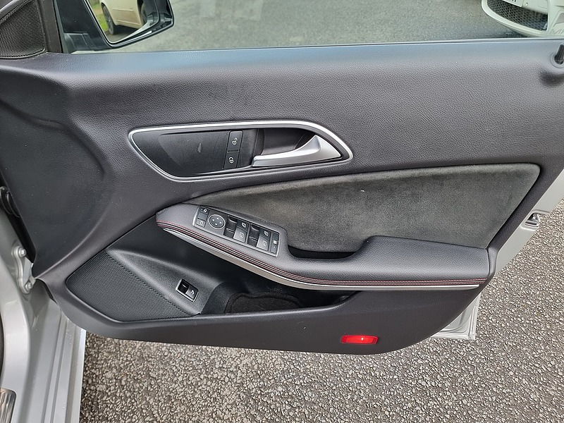 Mercedes-Benz CLA Class CLA220d AMG Sport - U7421