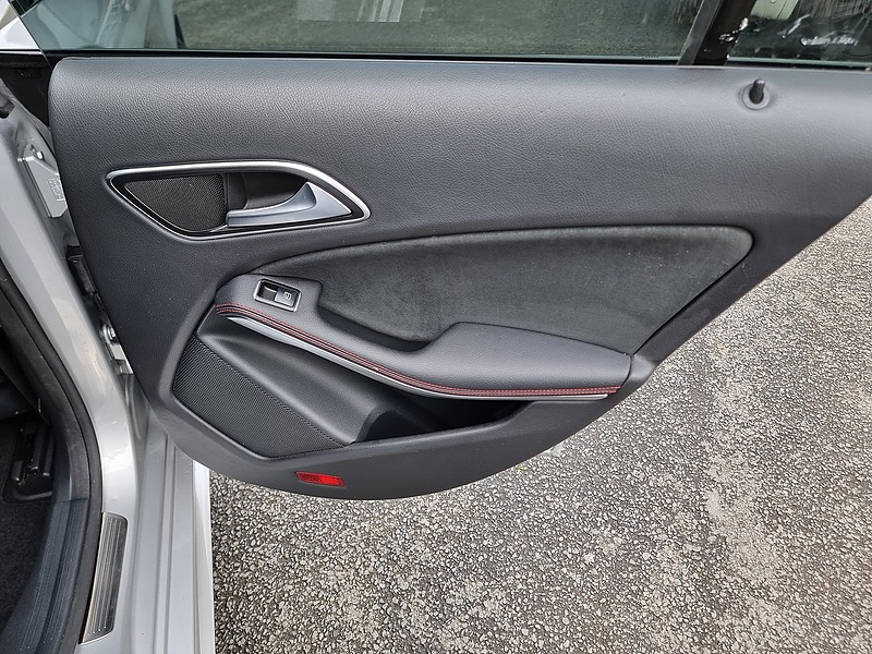 Mercedes-Benz CLA Class CLA220d AMG Sport - U7421