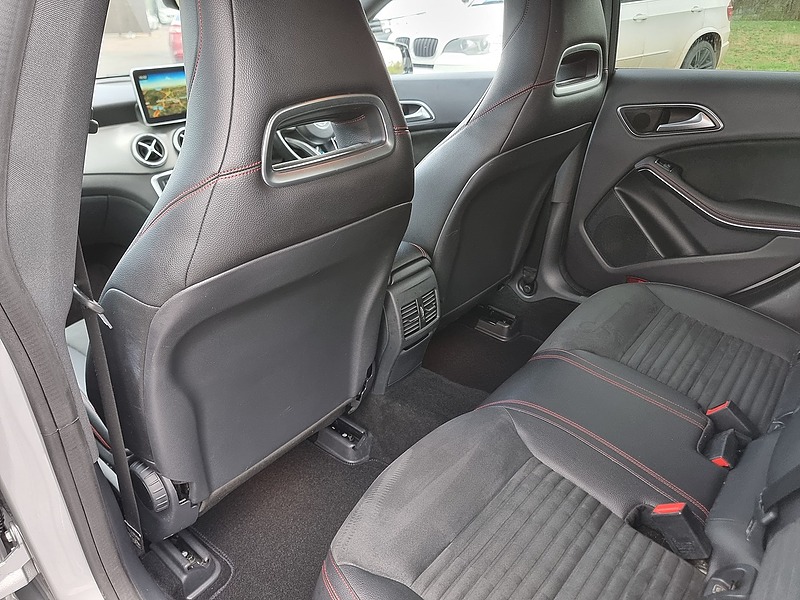 Mercedes-Benz CLA Class CLA220d AMG Sport - U7421
