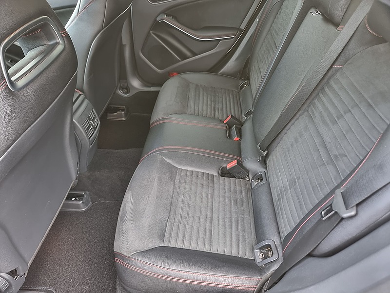 Mercedes-Benz CLA Class CLA220d AMG Sport - U7421